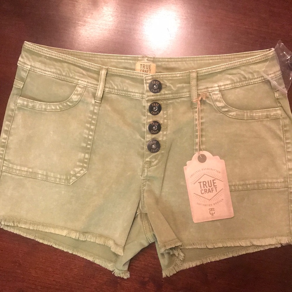 TRUE CRAFT Button Front Stretch Twill Short NWT